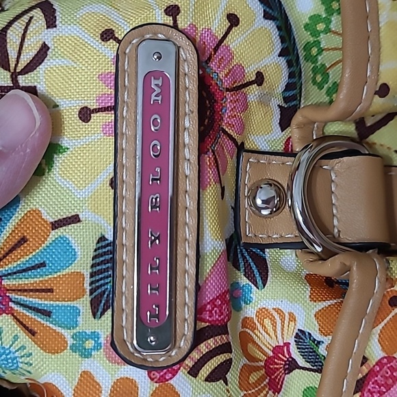 Lily Bloom Colorful Busy Bee Patterned Floral Print Shoulder Bag - Picture 8 of 17